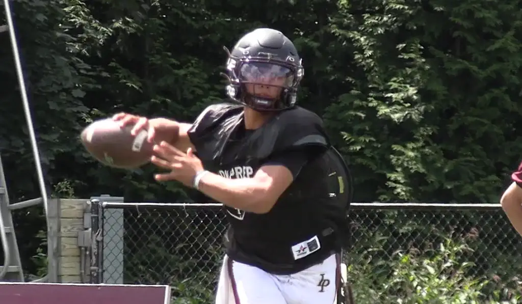 New QB Guzman has Iona Prep eyeing CHSFL title run