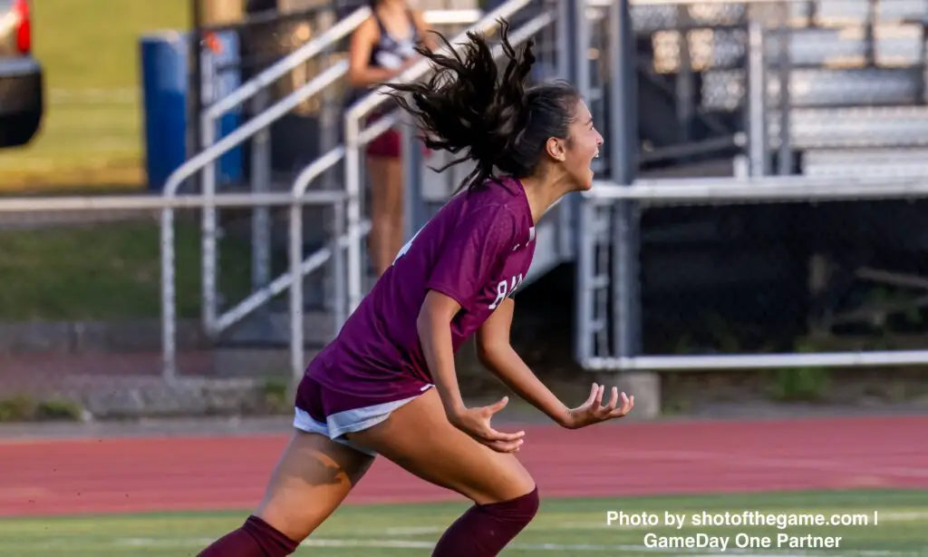 Scarsdale girls edge Ossining for second straight shutout win